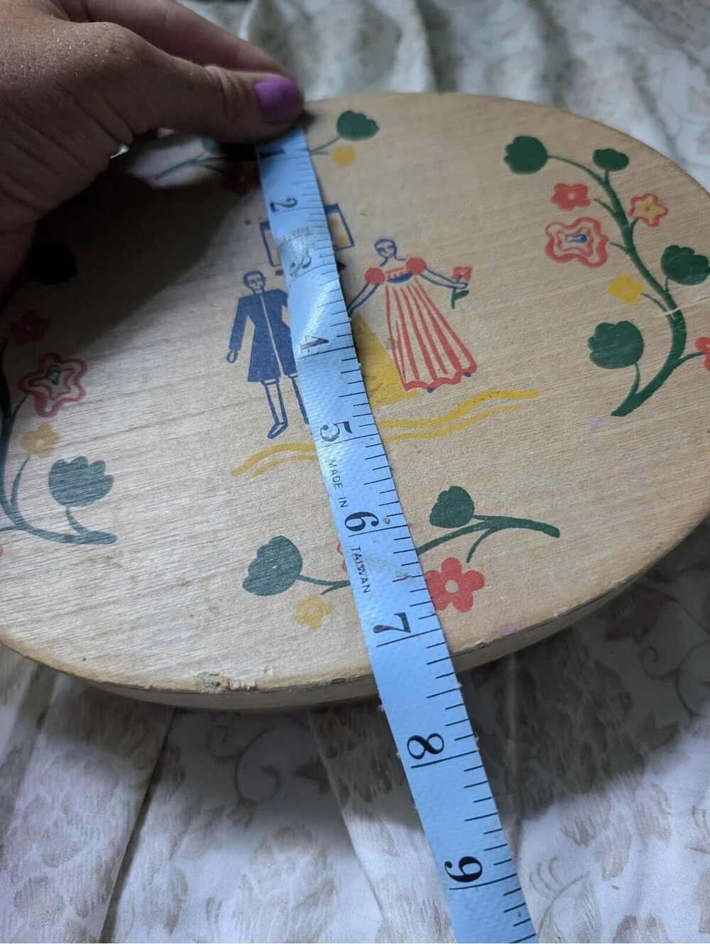 Vintage Early American Old Spice Shulton Decorative Oval Box